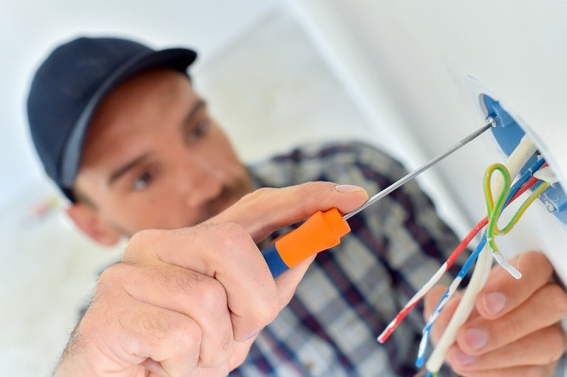 Commercial Electrician