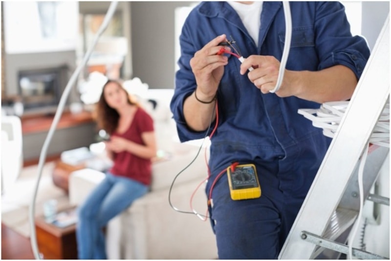 Domestic Electrician