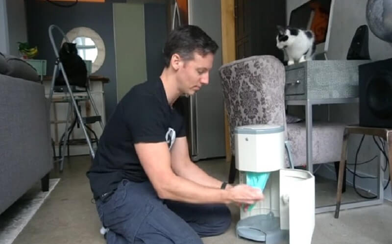 Trash for cat litter