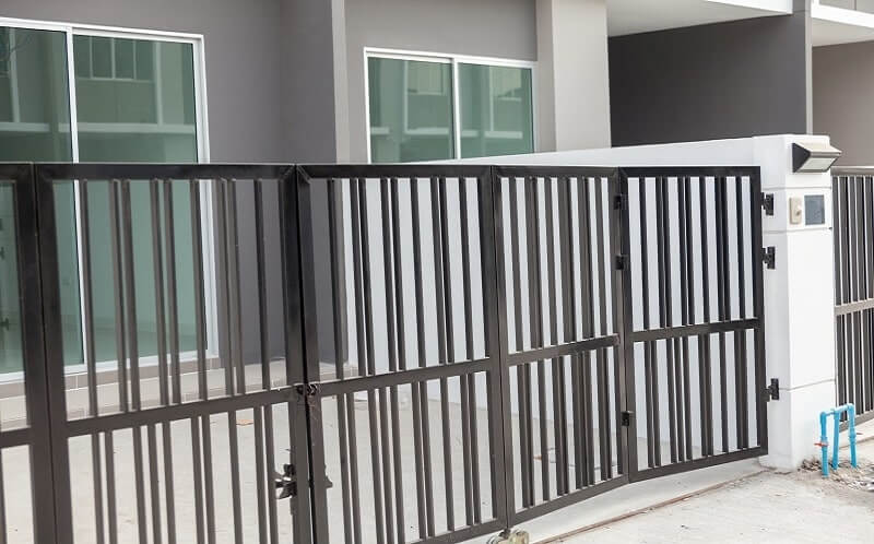 Electric gates