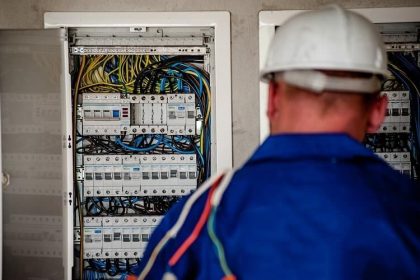 Common Electrical Issues That Residential Electricians Should Know About