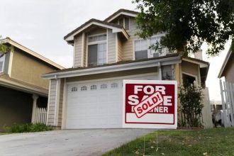 Depersonalizing Your House Before Moving