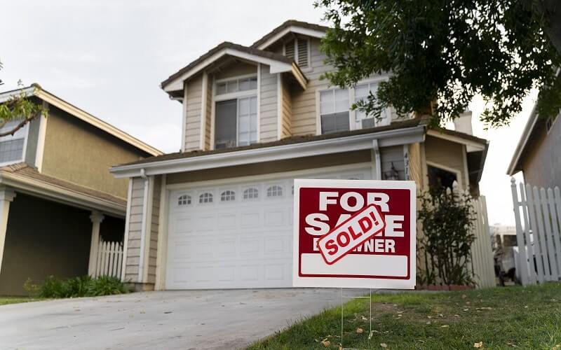Depersonalizing Your House Before Moving