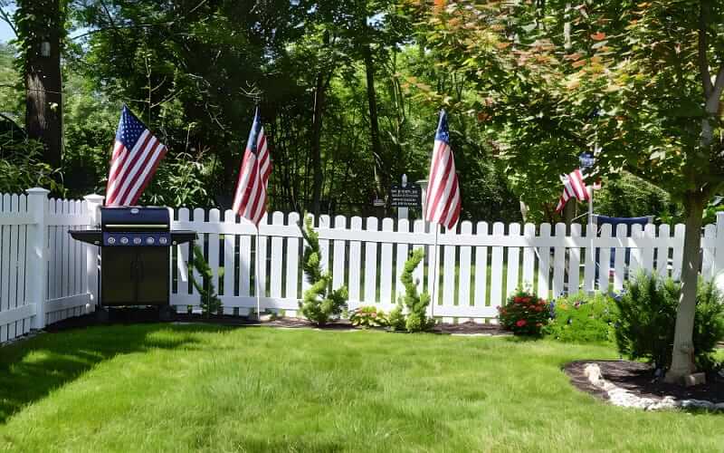 Custom Vinyl Fencing