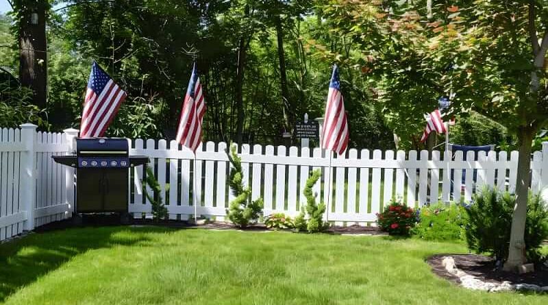 Custom Vinyl Fencing